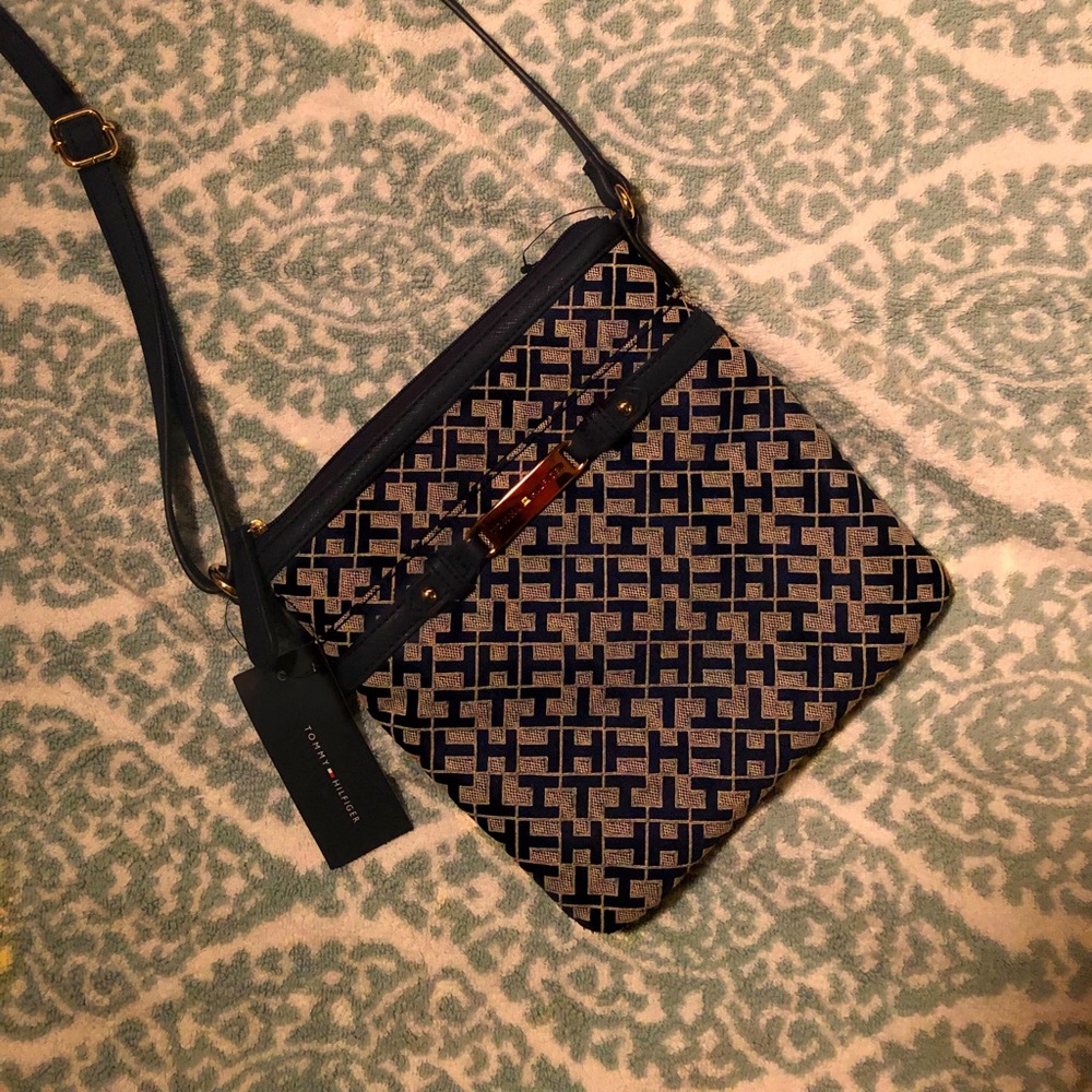 Tommy Hilfiger crossbody blue bag